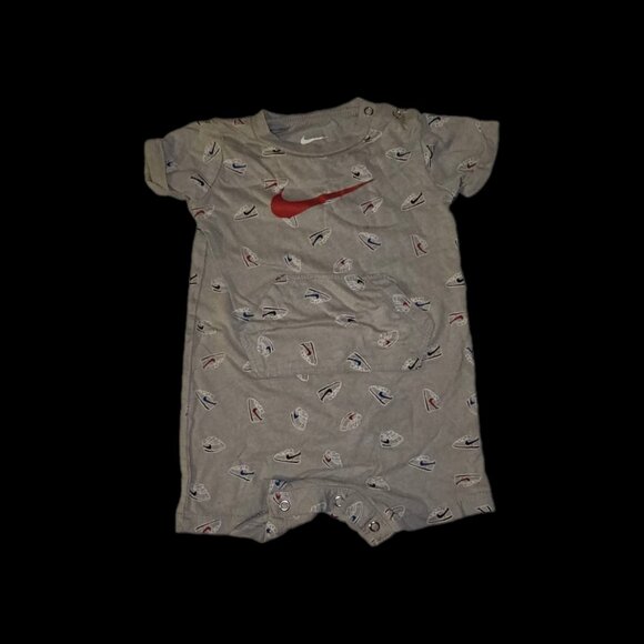 Unisex Nike Jumpsuit. Size 3-6 Months - Picture 1 of 1